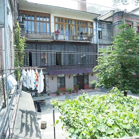 Apartment In Purtseladze Street Tbilisi Eksteriør billede