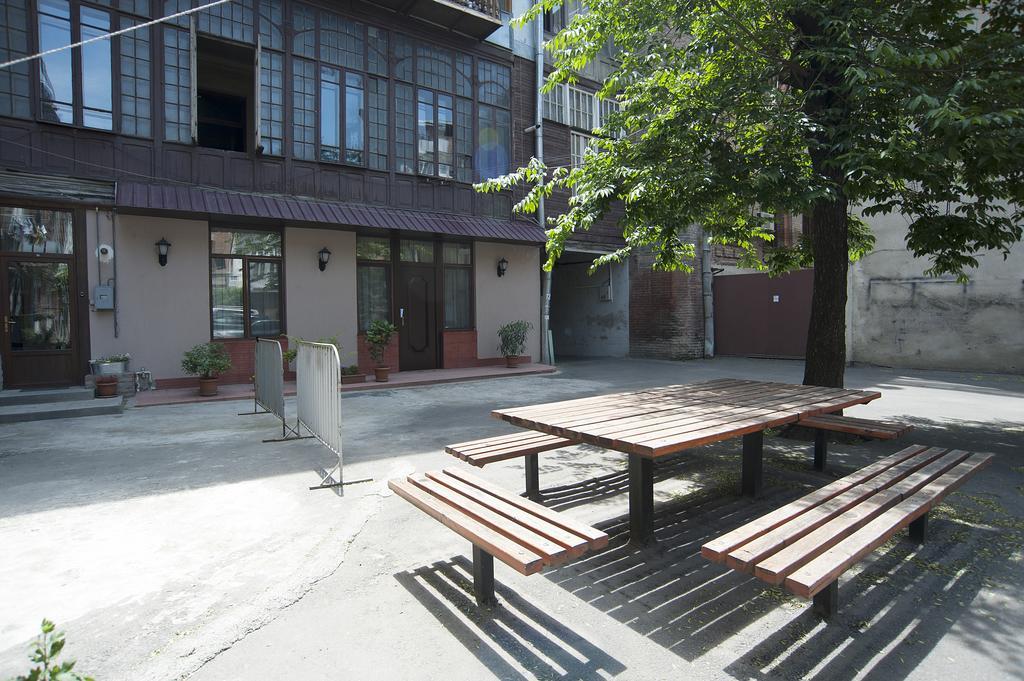 Apartment In Purtseladze Street Tbilisi Eksteriør billede
